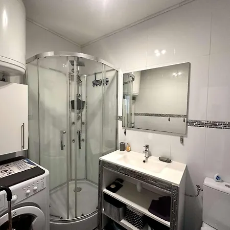 Appartement Hyealb - Pour 3 Personnes Sur Le Port D'hyères Hyères